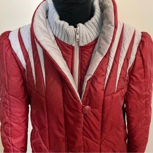 1980s Vintage Burgundy Gray Grandma Puffer Coat with Puff Shoulders Size Large